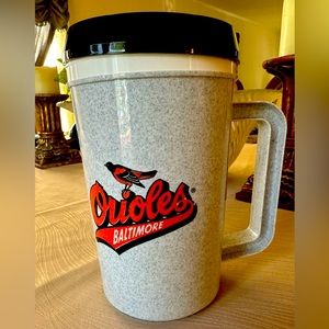 Baltimore Orioles plastic drink cup w/lid brand new from stadium never used 1993